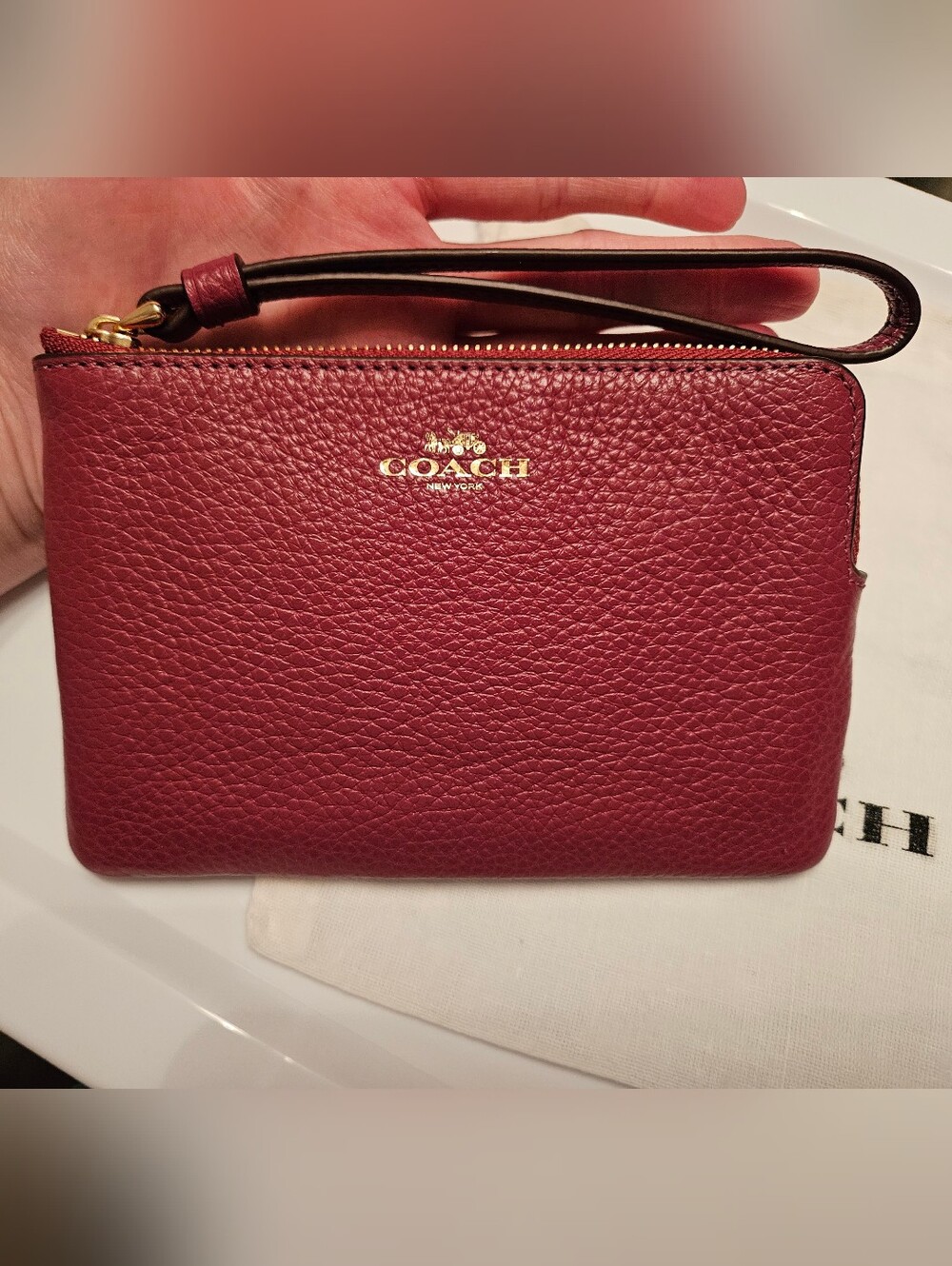 Coach Corner Zip Wristlet +Dust Bag